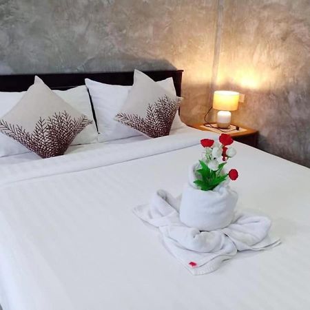 Lanta Smile Inn เกาะลันตา ภายนอก รูปภาพ